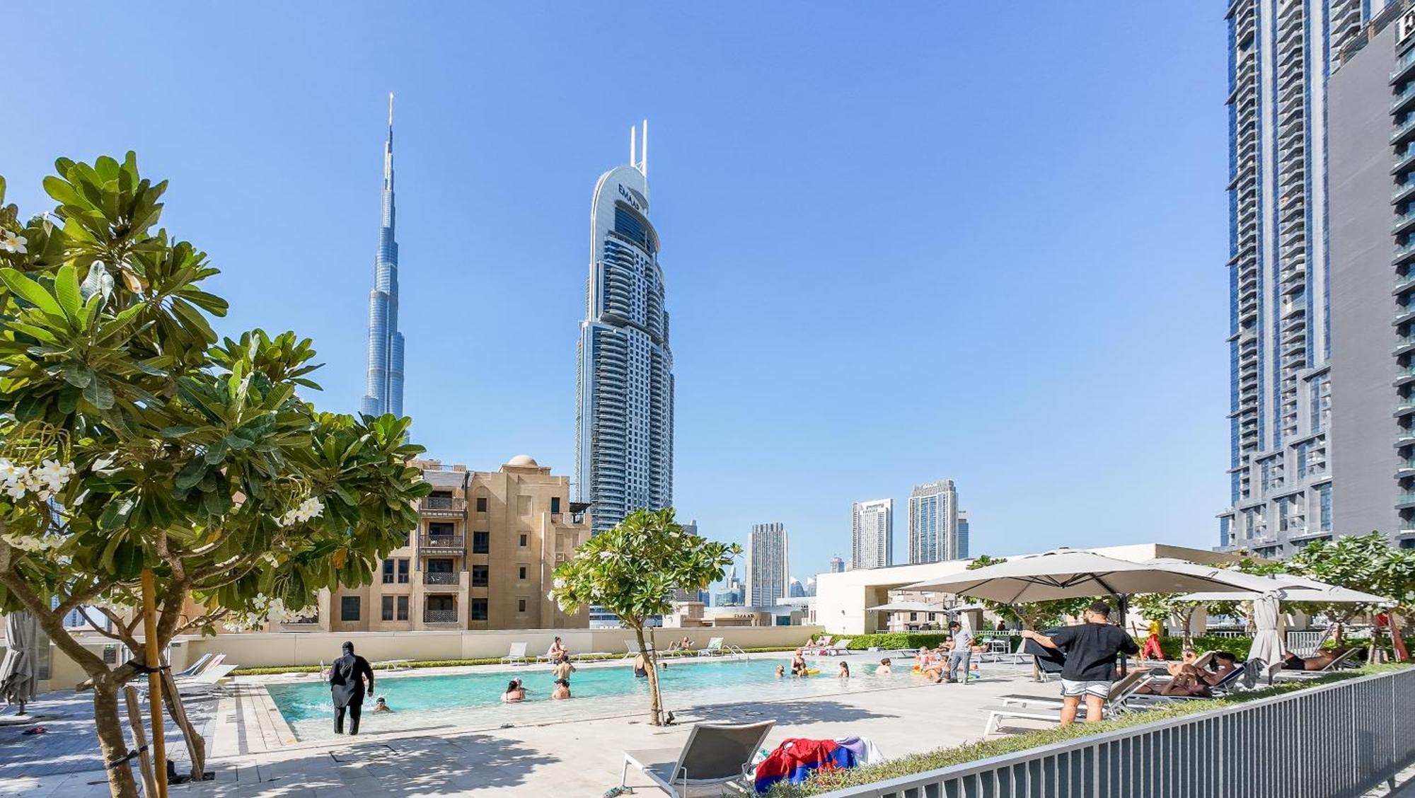 Elegant 2Br In Burj Royale Apartment Dubai Exterior photo